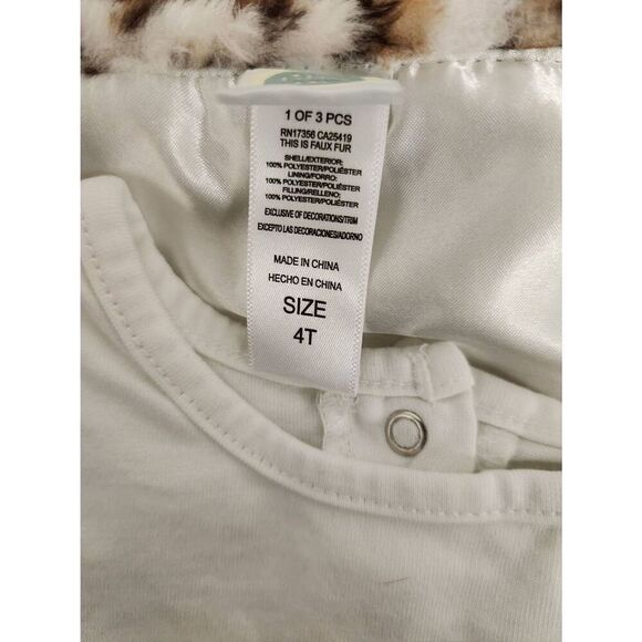 💕Little Me 4T Set, white long sleeved top  faux fur leapord print vest (S) - Picture 4 of 6